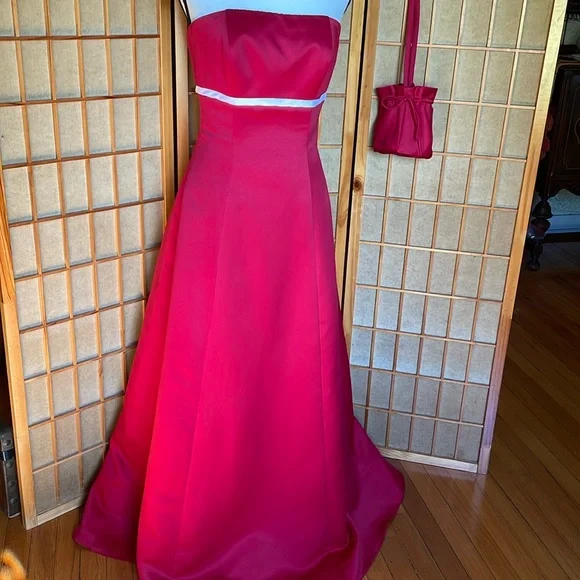 Forever Yours Dresses | Forever Yours Gown Dress Empire Waist Button Details Formal Gown Dress | Color: Red/White | Size: No Tag, Please Refer To